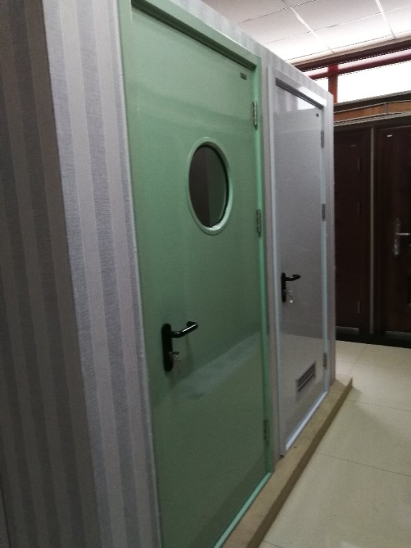 病房门